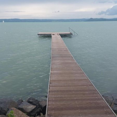 Kiss Apartman Juventus Balatonföldvár Exterior foto