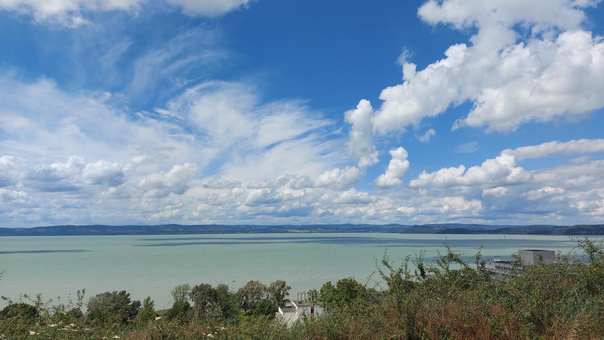 Kiss Apartman Juventus Balatonföldvár Exterior foto